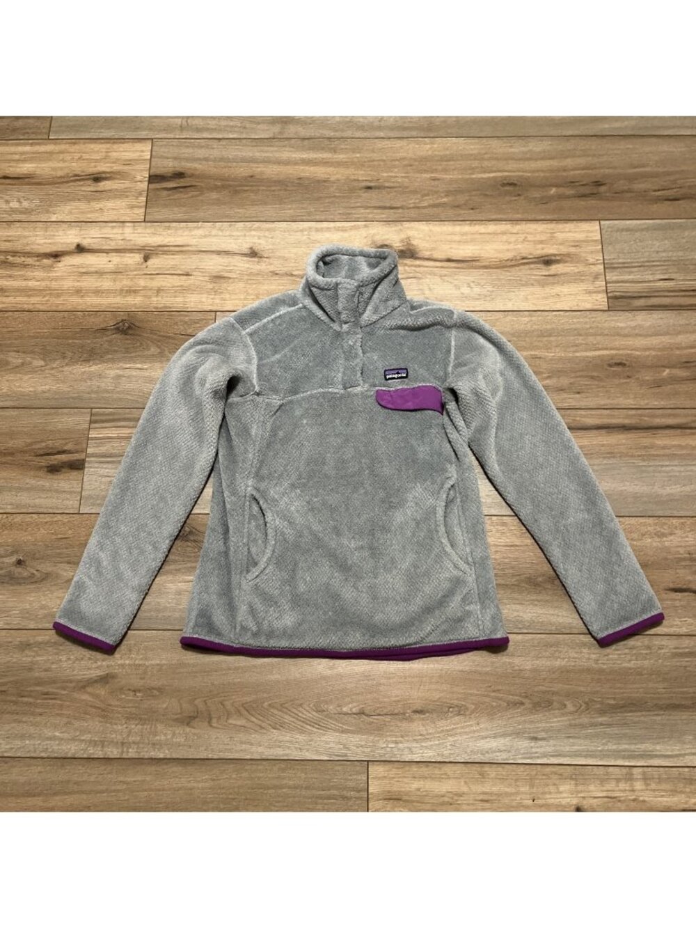 Women's Patagonia Snap T Fleece Jacket SZ Medium Gray Purple Pullover Logo